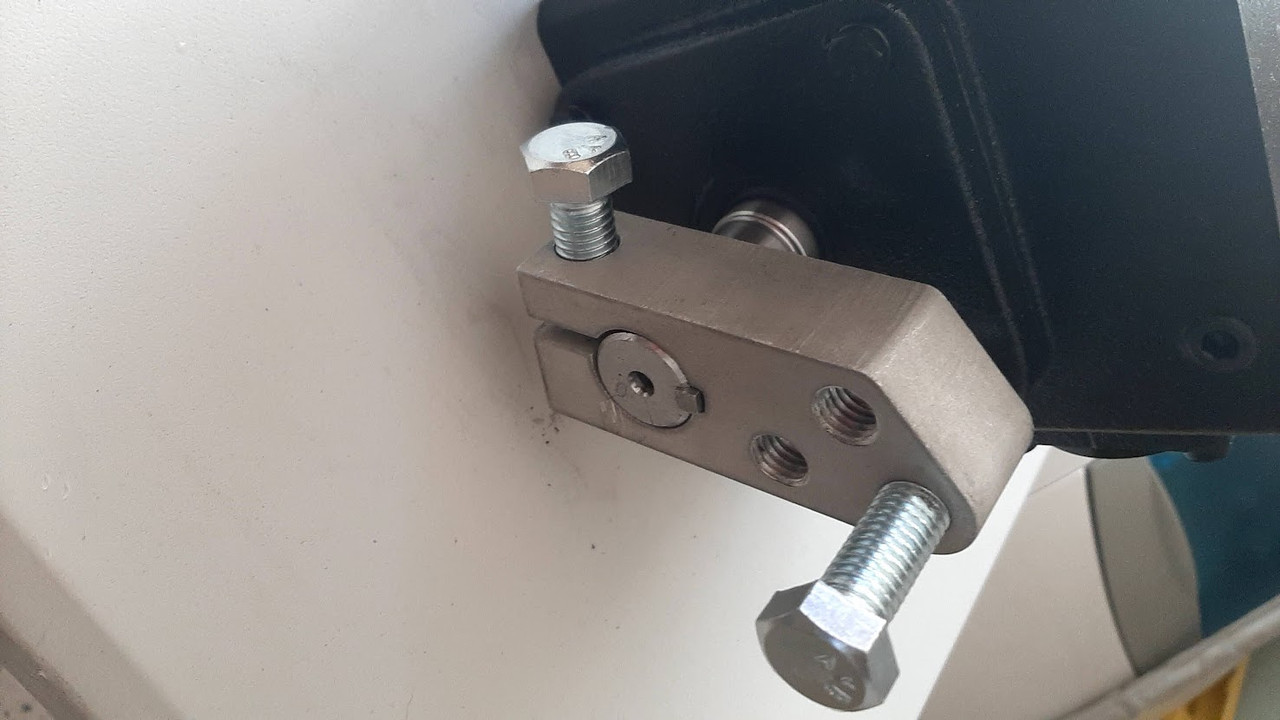 Leander Flexion Gear Box Adapter, Leander Flexion Gear Box Large Adapter, Leander Gear Box Adapter, Leander Gearbox Adapter, Gear Box Adapter, Gearbox Adapter, Leander Table Parts, Leander Parts