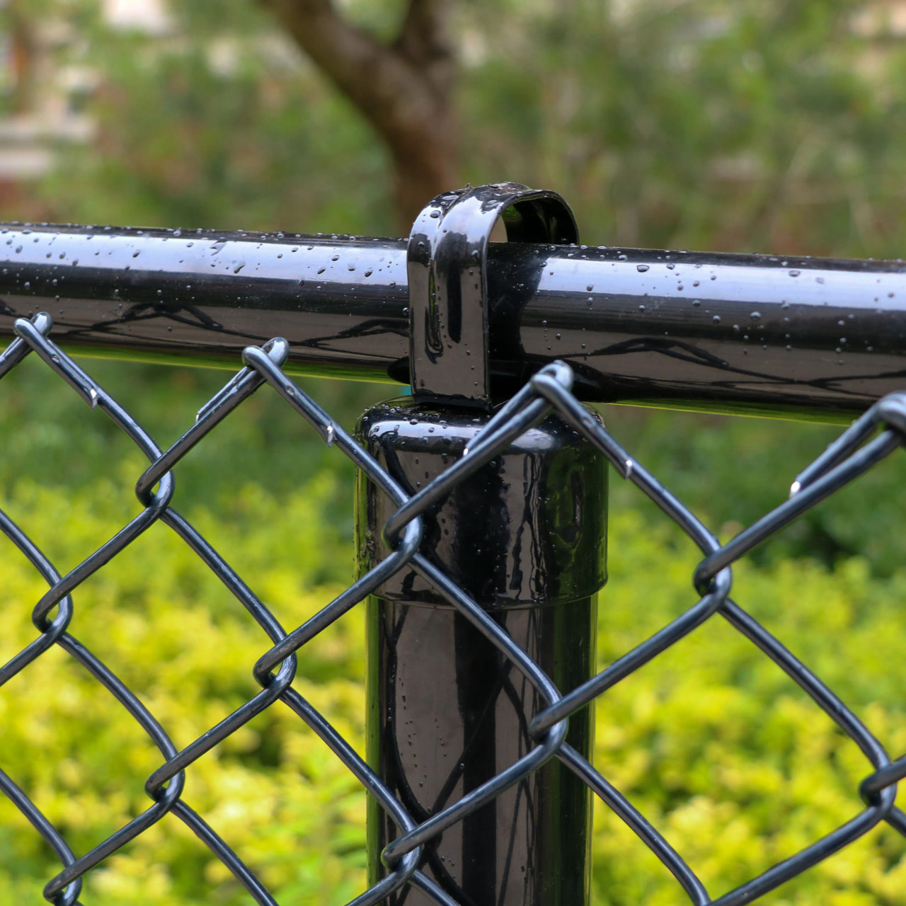 Black Galvanized Steel Chain Link Fence Kit - 7 Gauge - 6x50 ft. | ALEKO