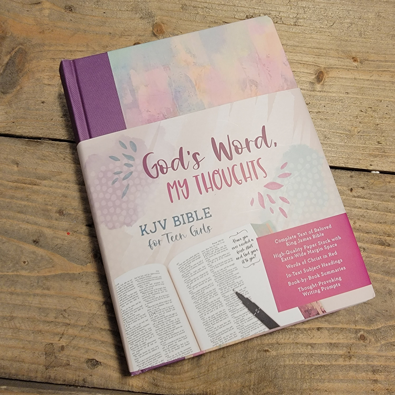 NIV, Journal the Word Bible for Teen Girls, Red Letter Edition: Includes Over 450 Journaling Prompts! [Gold/Floral] [Book]