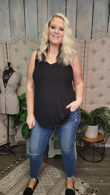 Curvy Basic V-Neck Tank-Black