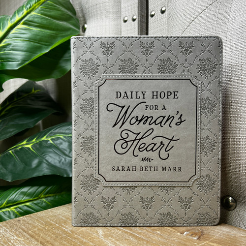 Daily Hope For A Woman's Heart-Leather