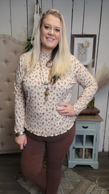 Curvy Flower Ribbed Top