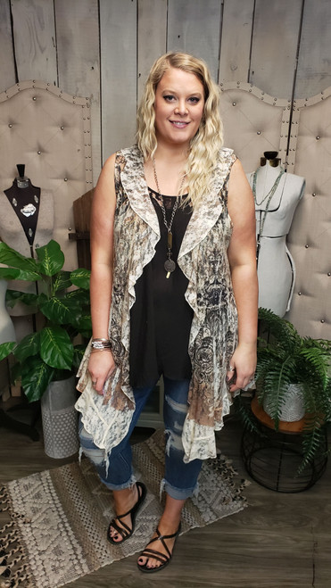 Curvy Full Lace Vest W/Ruffle-Taupe Print