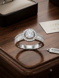 What is the benefit of mixing baguette and round diamonds in a single engagement ring band?