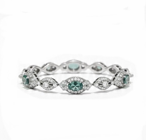 925Chic Sterling Silver Natural Chrome Diopside Bracelet. 7" Long,Rhodium finished.Design for modern Trendy closeup