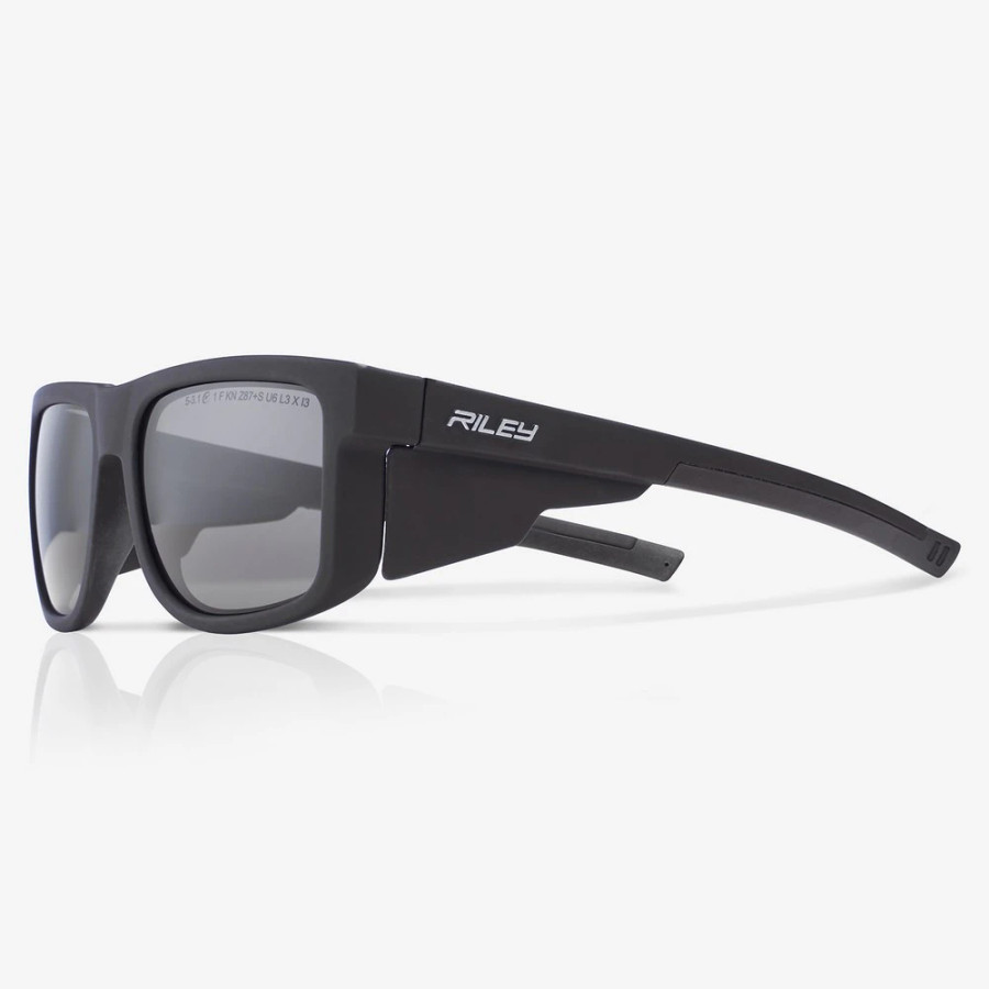 Global Glove RLY00522 Navigator Gray Anti-Fog Lens, Matte Black Frame Safety Glasses
