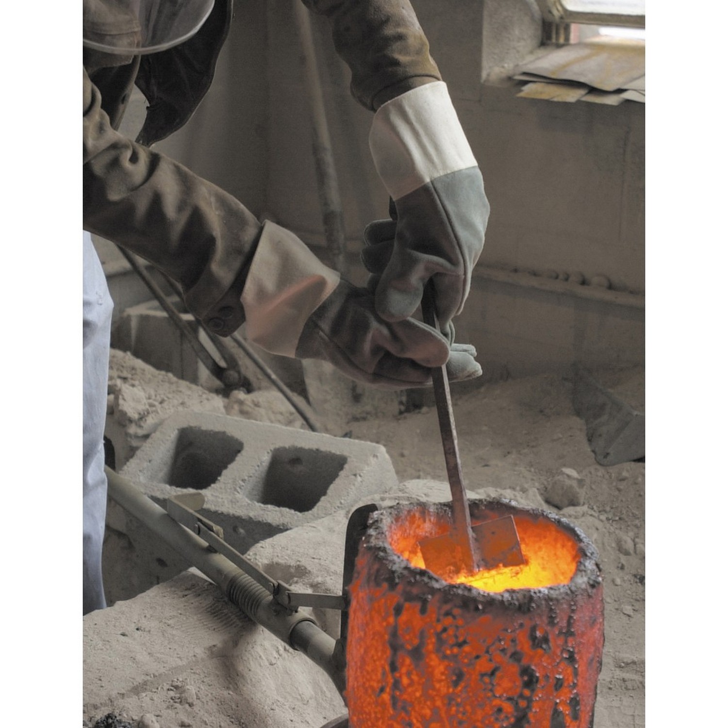 MCR Safety 4750 High Heat, Treated Green Split Leather, Double Wool Lined