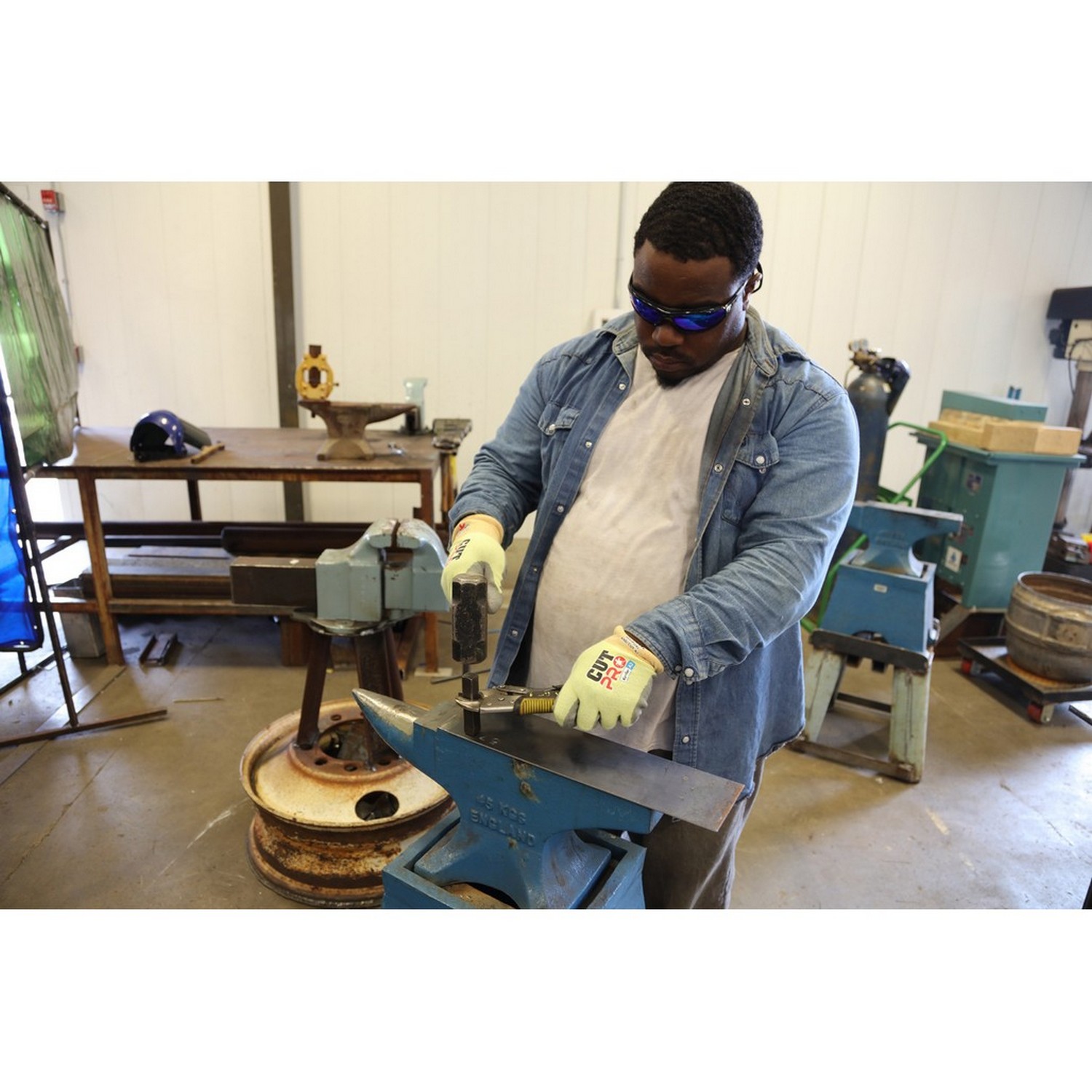 MCR Safety 9693PUL 15 Gauge Kevlar 
PU Palm and Fingers