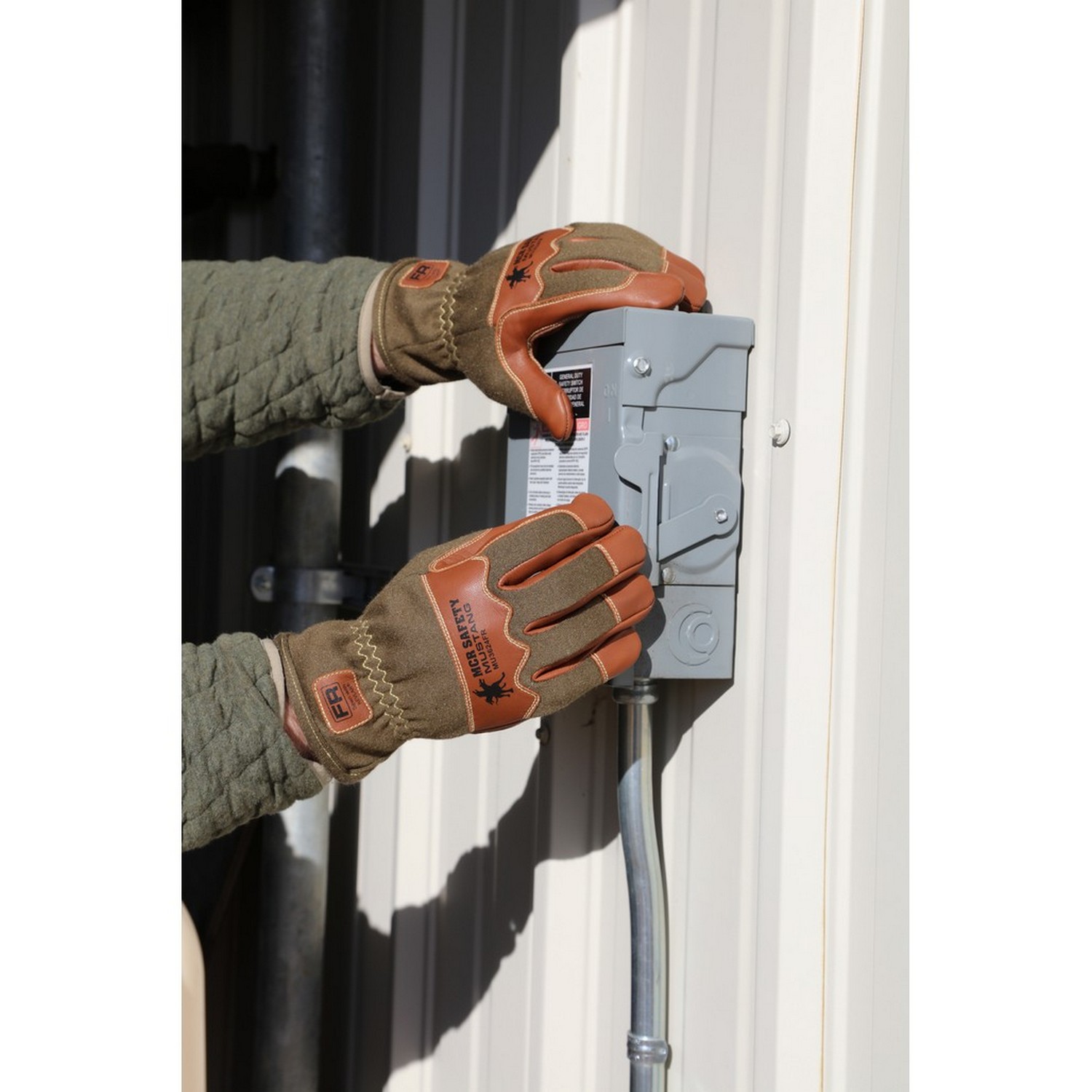 MCR Safety MU3624M "Mustang Utility" Driver, Grain Goat Double Palm unlined, Kevlar Sewn, Wing Thumb