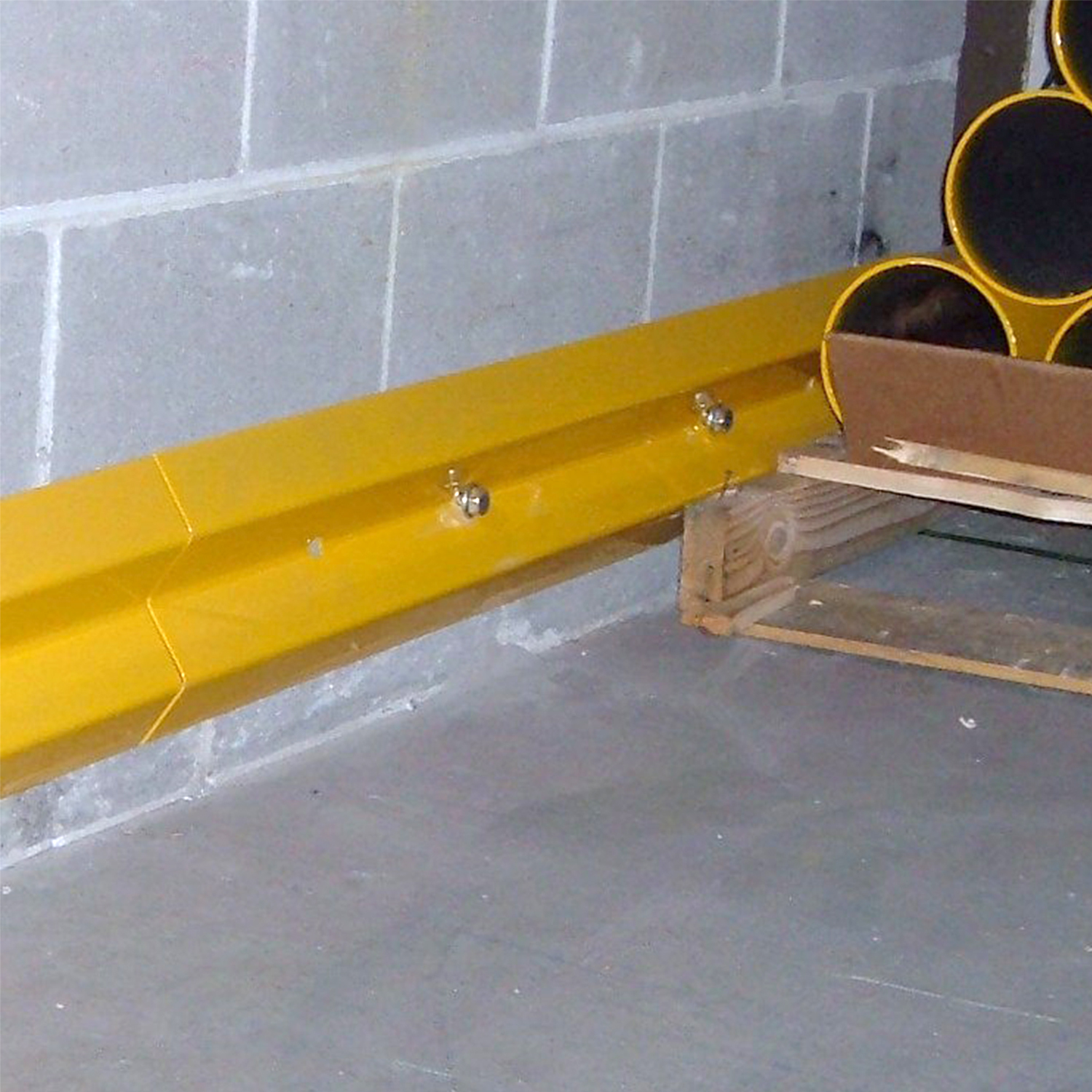Savety Yellow Wall-4 4' Wall Mounted Bumper Rail