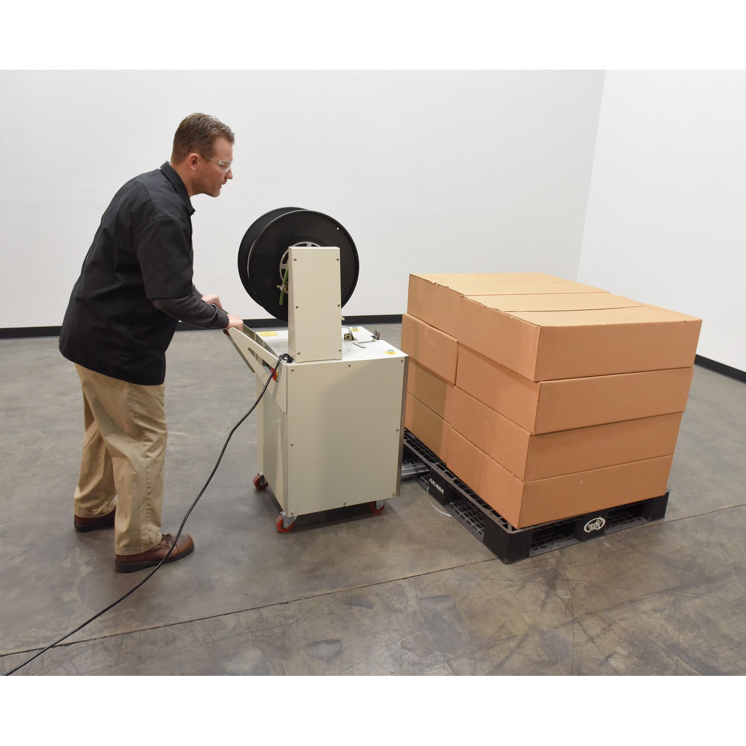 Vestil DBA-130 Semi-Automatic Probe Strapping Machine