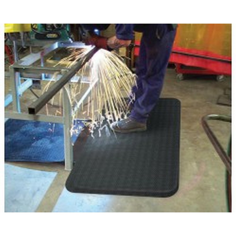 Apache Mills 44172090030001000 WeldMaster Black Welding Mat - 3x10