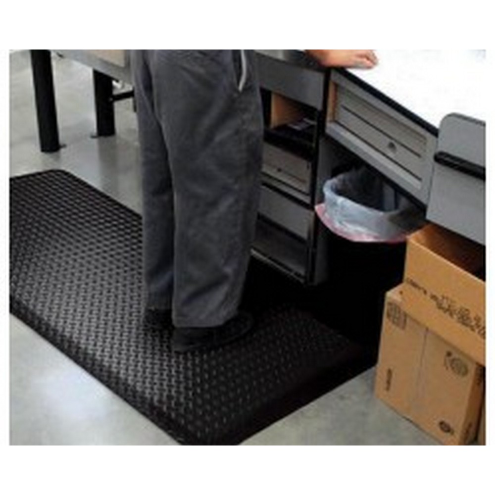 Apache Mills 39065091720000300 Diamond Foot Black-Chevron Border Mat - 2x3