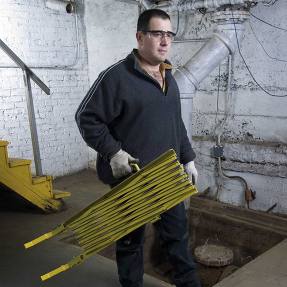 Illinois Engineered Products AISLEGATE Hand-Portable Aisle Gate, 40"h x 84"w