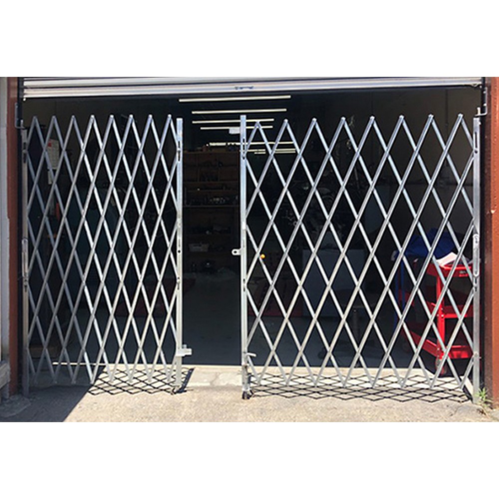 Illinois Engineered Products PFG-0885-ANG Retractable Folding Gate, Double, 6' - 8' W, 8' Collapsed Ht, 8' Expanded Ht