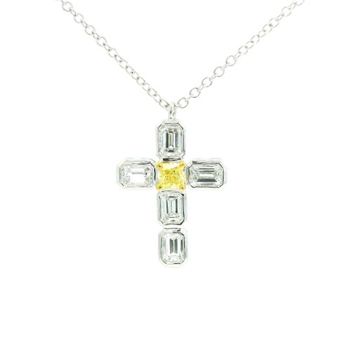 Elegant Diamond Cross Pendant Necklace DC-10932