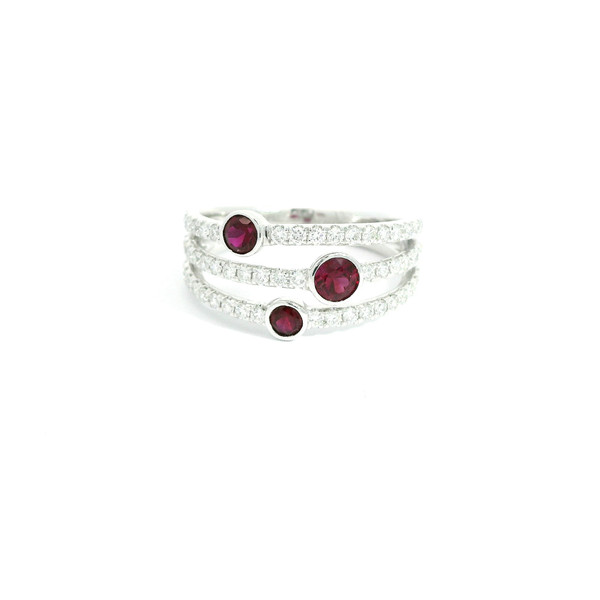 Elegant Ruby and Diamond Ring