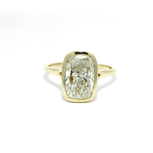 Cushion-Cut Lab Grown Diamond Bezel Solitaire Ring in 14kt Yellow Gold LGD-10248