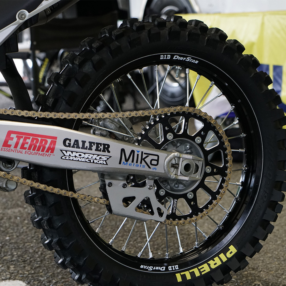 Suzuki RM Z250 Supercross Dirtbike | Skid Steer Solutions