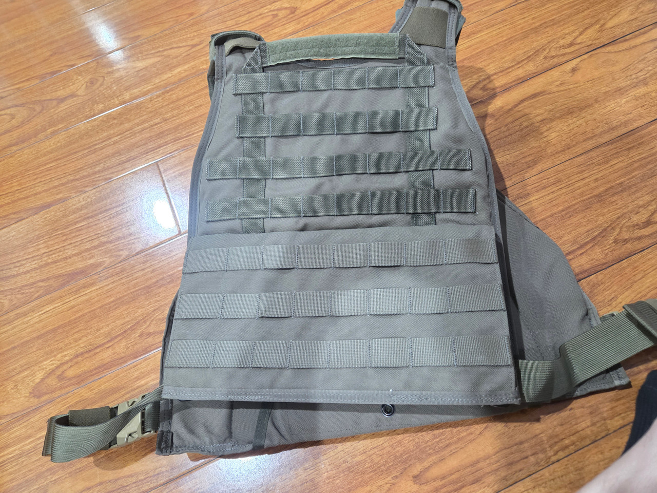 Eagle Industries MBAV, Size Large/X Large, Ranger Green (GARAGE SALES)
