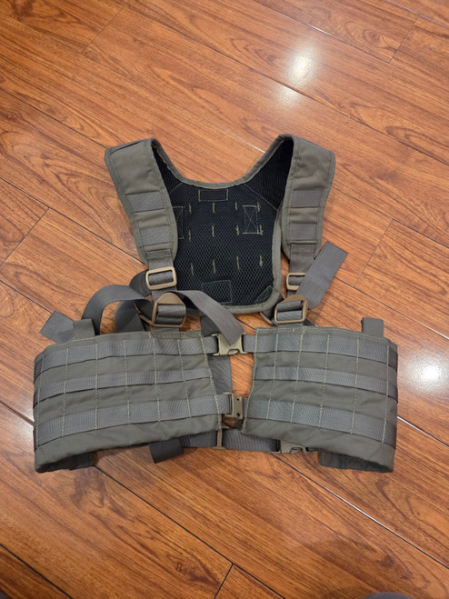 Tactical Tailor MAV 2 Piece Chest Rig with original TT X Harness, Ranger Green (GARAGE SALES) Tactical Tailor MAV 2 Piece Chest Rig with original TT X Harness, Ranger Green (GARAGE SALES)