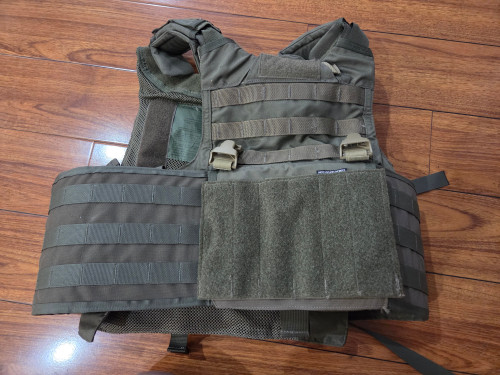 BAE RBAV Vest, Size Small, Ranger Green (GARAGE SALES)