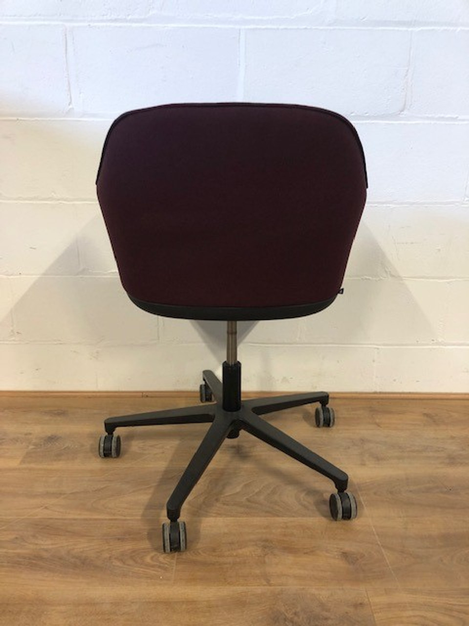 Vitra 'Softshell' Chairs in Burgundy