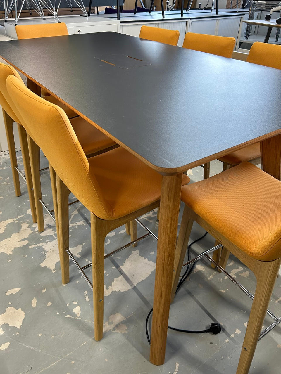 second hand connection high table with stools_used high table & stools_connection meeting table & stools 1