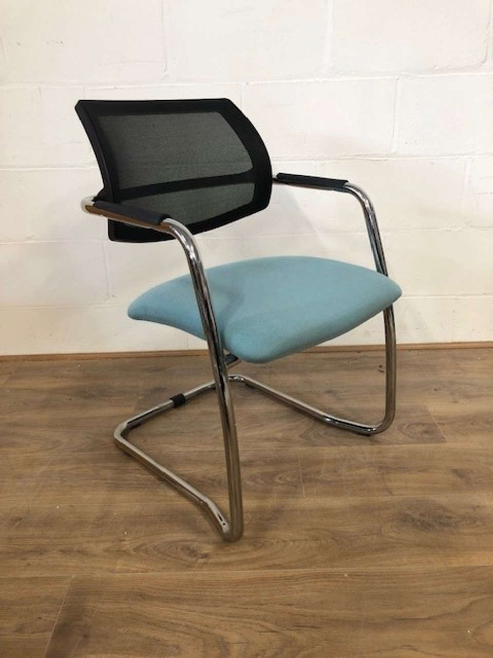 used verco meeting chairs in mint fabric_used office furniture essex_second hand office furniture essex_2nd hand office furniture essex 1