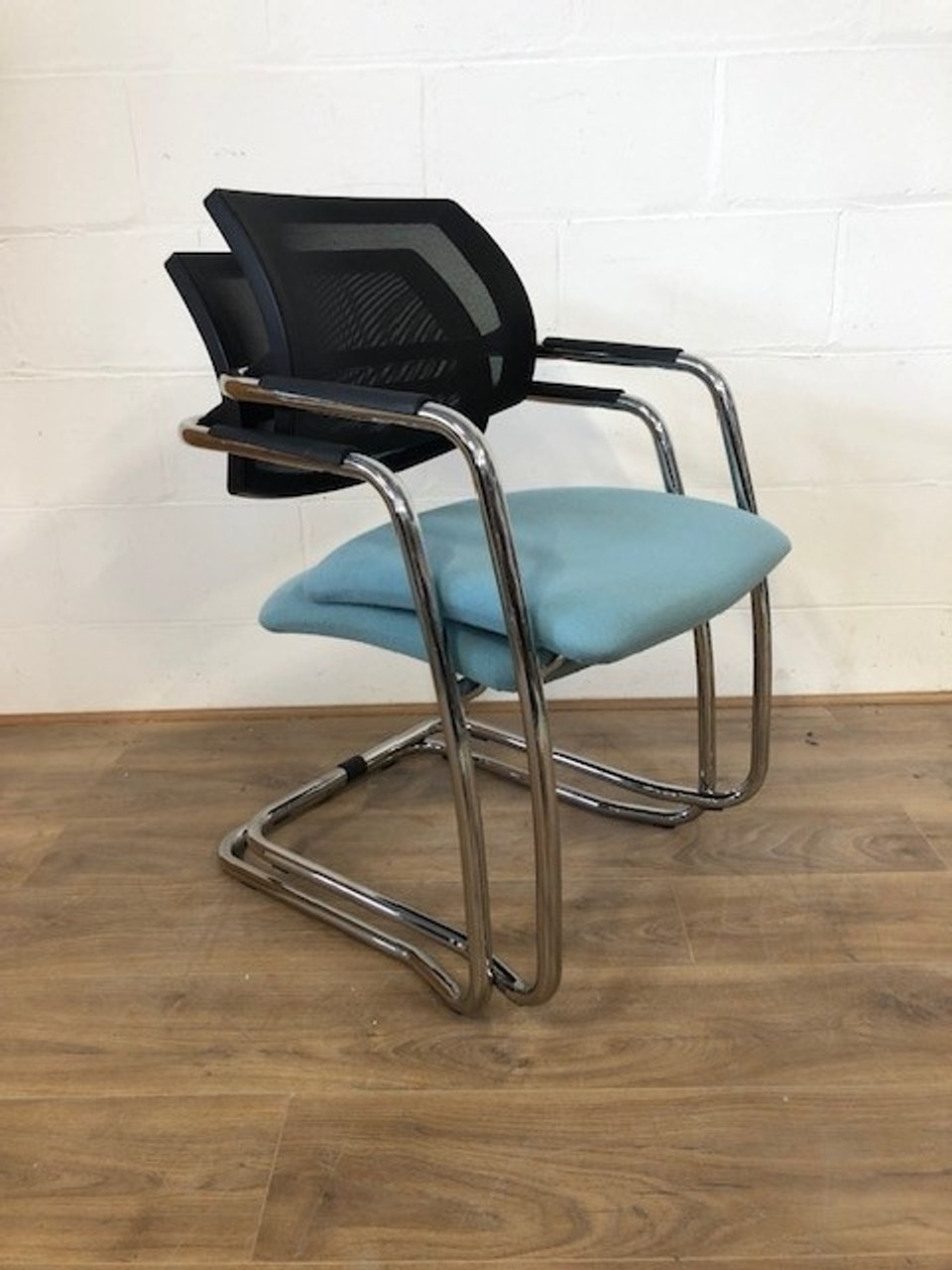 used verco meeting chairs in mint fabric_used office furniture essex_second hand office furniture essex_2nd hand office furniture essex 1