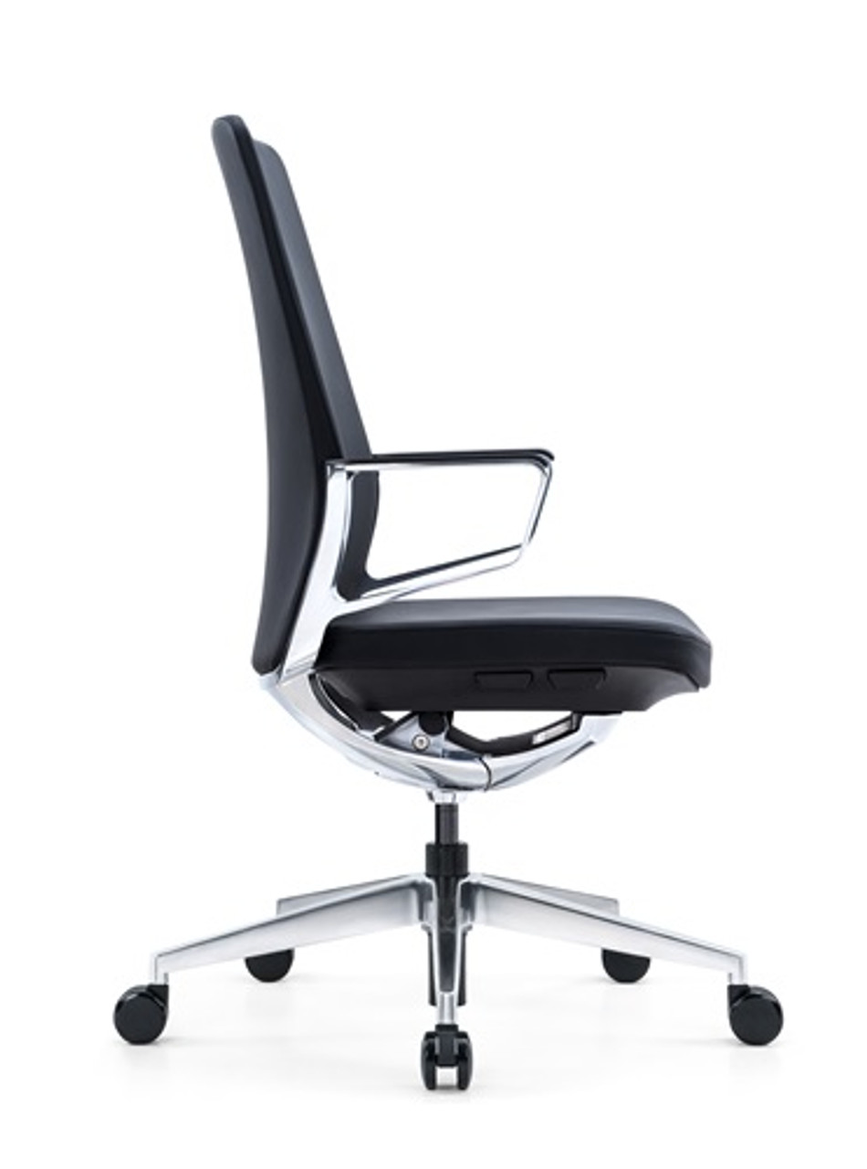 Executive office chairs to buy essex_leather executive chairs chelmsford essex_office chair showroom essex_leather office chairs essex 2