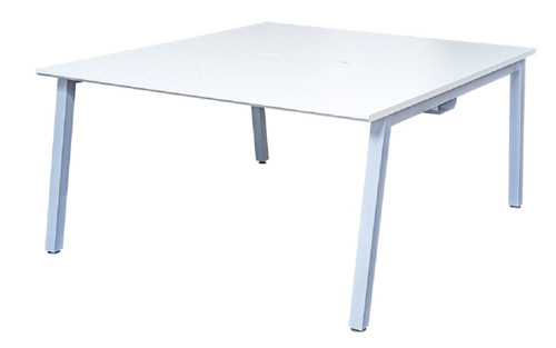 'OI' Bench Desks