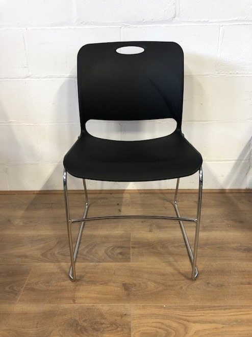 used office furniture essex_used black wipe down stacking chairs_second hand canteen chairs essex