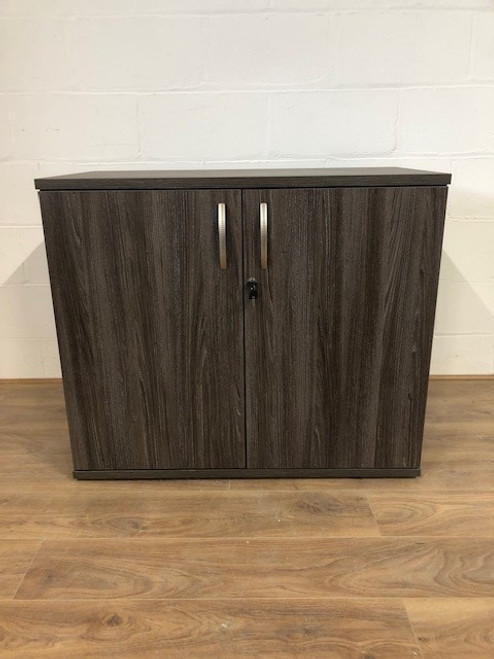 Used office furniture essex_office furniture showroom chelmsford_second hand storage cupboards essex