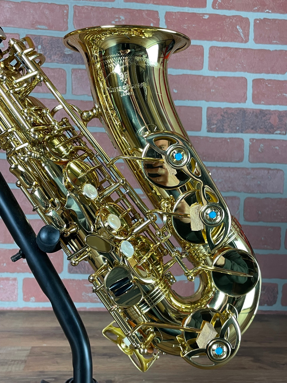 Shop Yanagisawa AWO1 Alto Saxophone - Professional Brass Model