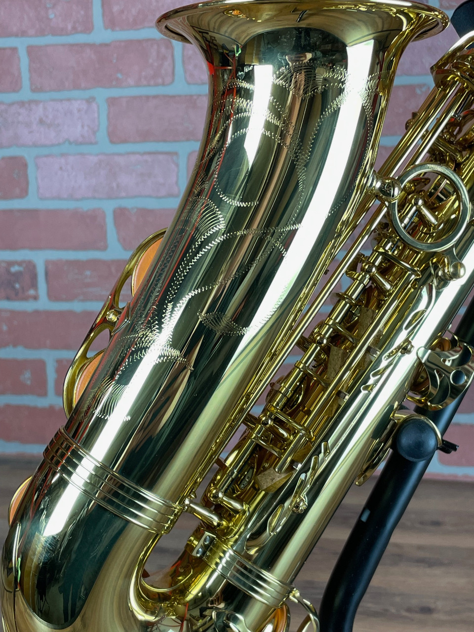 Shop Yanagisawa AWO1 Alto Saxophone - Professional Brass Model