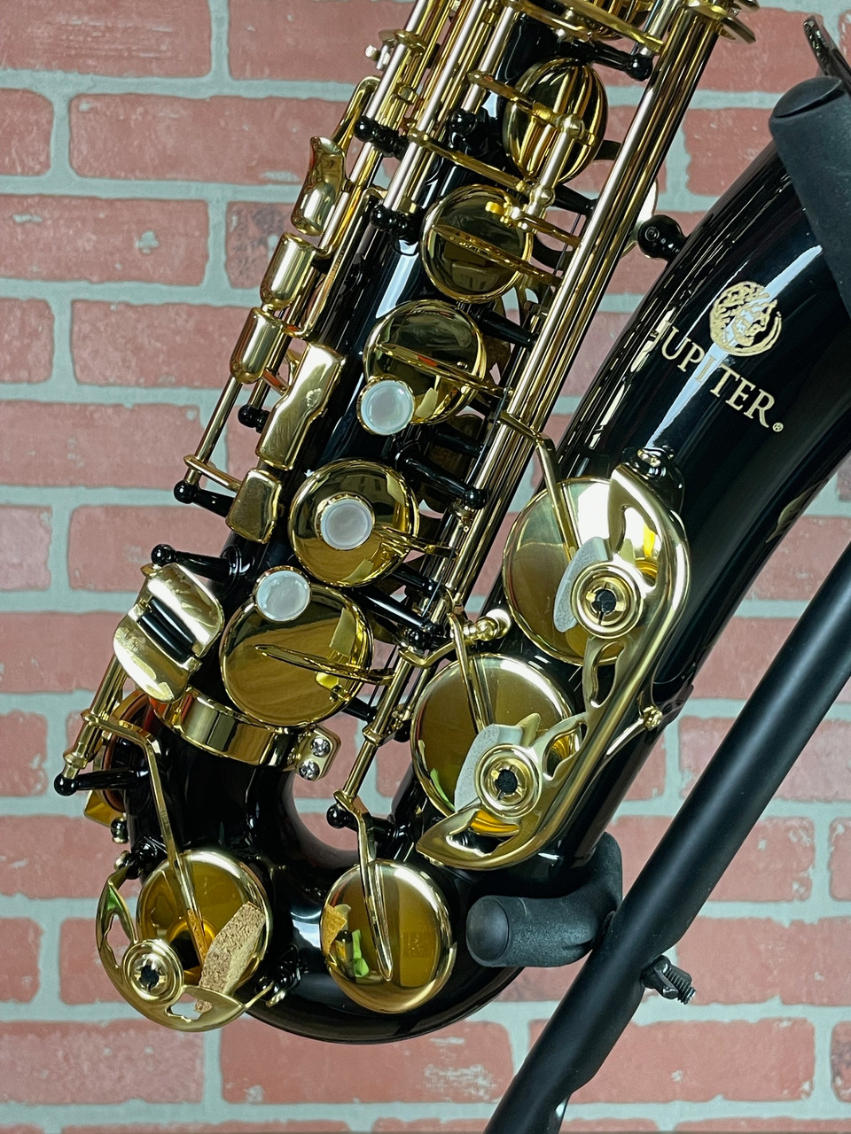 Shop Jupiter JAS1100GOQ Alto Saxophone - Gilded Onyx Performance