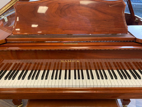 Used Samick SG185 WP Grand Piano with Bench Used Samick SG185 WP Grand Piano with Bench