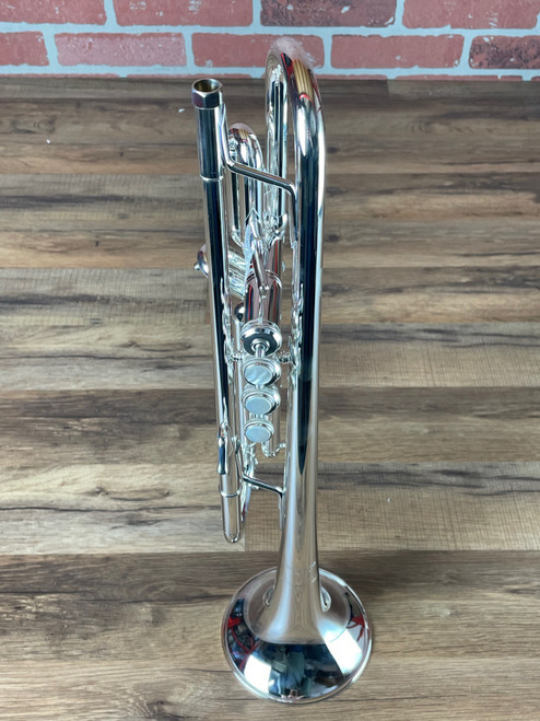 Bach Stradivarius 180S37R Bb Trumpet Bach Stradivarius 180S37R Bb Trumpet