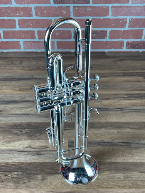 Bach Stradivarius 180S37R Bb Trumpet Bach Stradivarius 180S37R Bb Trumpet