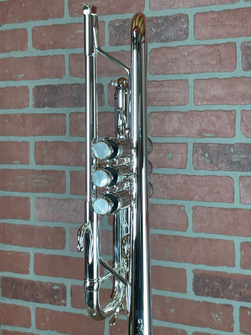 Bach AC190 Stradivarius Artisan Professional C Trumpet - Silver Plated Bach AC190 Stradivarius Artisan Professional C Trumpet - Silver Plated