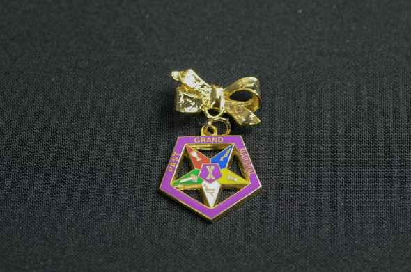 Past Appointed Grand Officer Charm Pin - Marshal