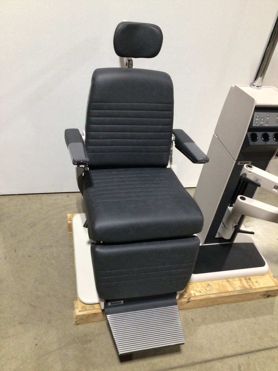 Reliance 7000L & 7720IC Stand - Refurbished - Premier Ophthalmic