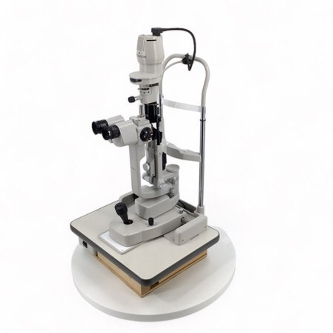 Refurbished Topcon SL-D7 Slit Lamp - Clarity & Digital