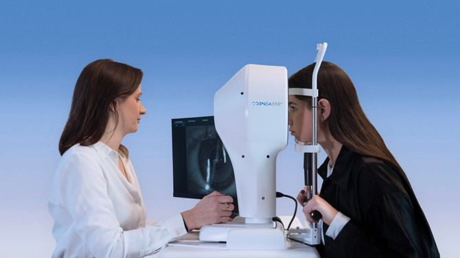Essilor Cornea 550+ Topographer