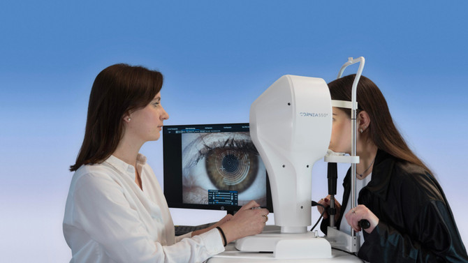 Essilor Cornea 550+ Topographer