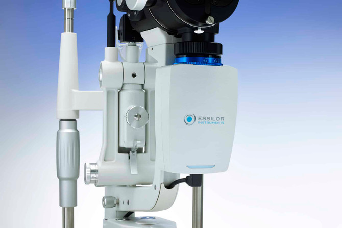 Essilor SL650 Digital Slit Lamp and Camera