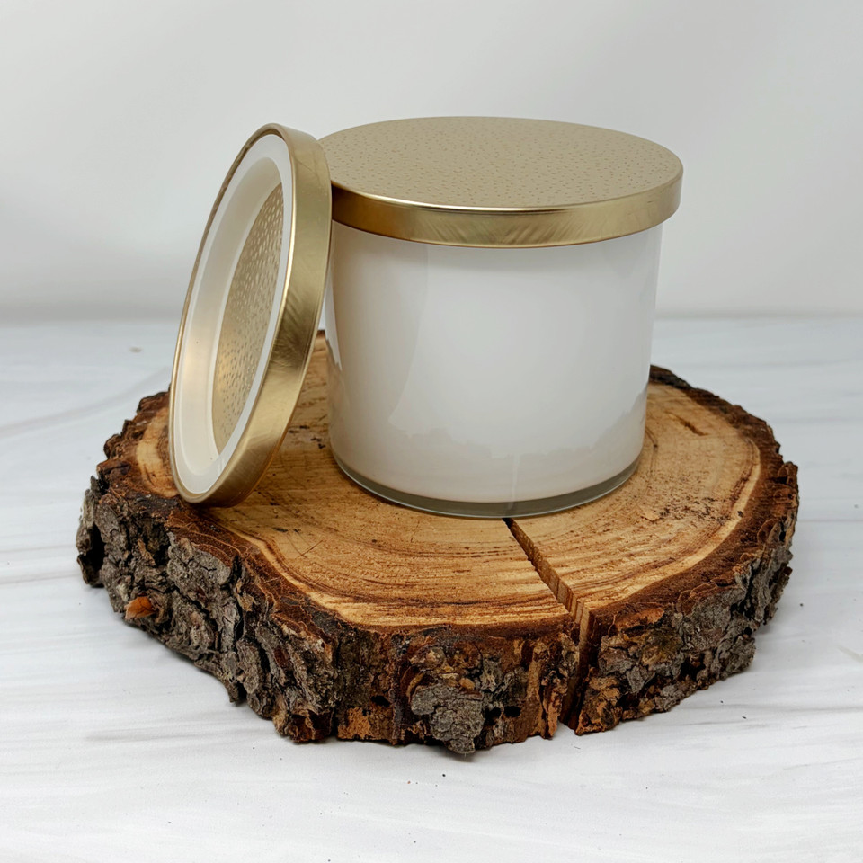 17 oz. Luxury White Oversized 2-Wick Tumbler w/ Hammered Gold Lid