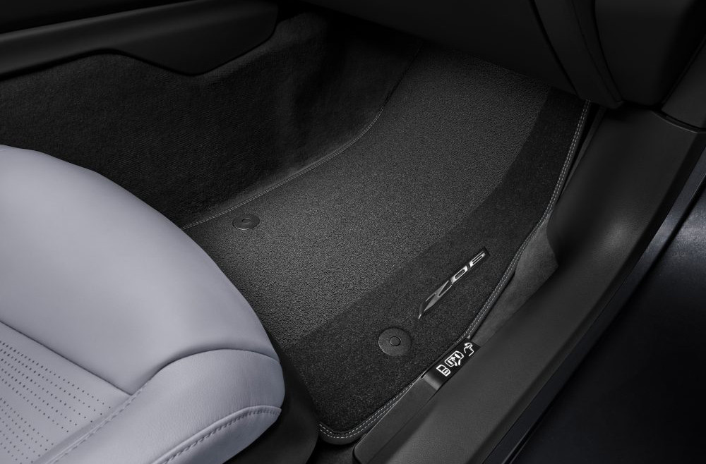 23-26+ C8 Corvette Z06 Premium Carpeted Floor Mat Kit W/ Sky Cool