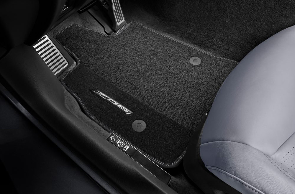 23-26+ C8 Corvette Z06 Premium Carpeted Floor Mat Kit W/ Sky Cool